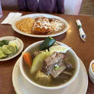 Caldo de Res