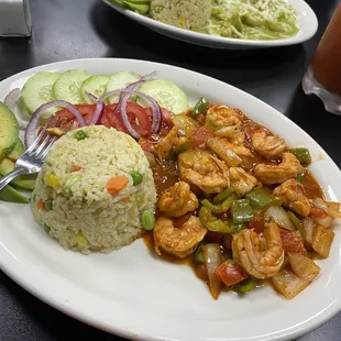 Camarones Enchilados