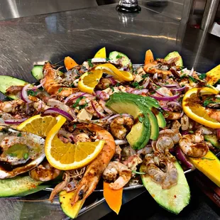 Botana mixta aguachiles