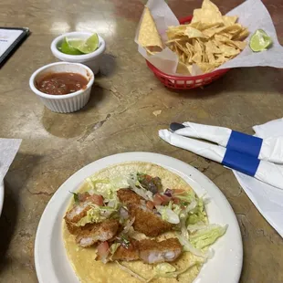 Fried shrimp taco