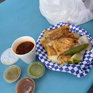 Quesabirria no cebolla