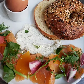 Gravlax Platter