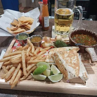 BIRRIA BURITTO WAS LUNCH SPECIAL! Exceptional and very Economical!!