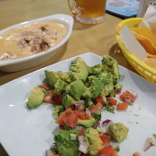 Awesome food. Fantastic Saturday night vibe with karaoke.