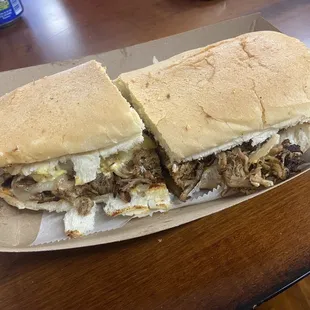 Pulled pork sandwich