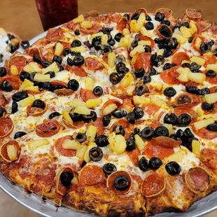 Pineapple Olive and Pepperoni Pizza