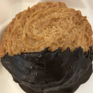 Jumbo Chocolate Macaroon