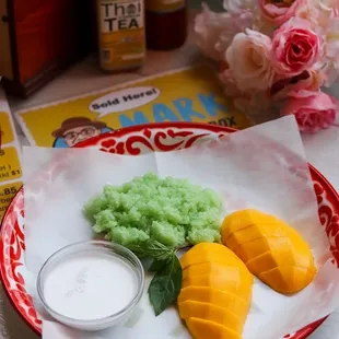 Mango sticky rice IG:@tinyhangrytiff