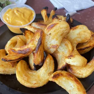 Sidewinder fries with cheese sauce