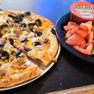 Taco Pizza = refried beans instead of red sauce = cold toppings on the side = Unique &amp; tasty!