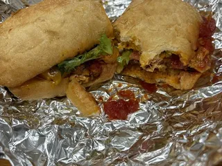 Sí Señor Peruvian Sandwiches