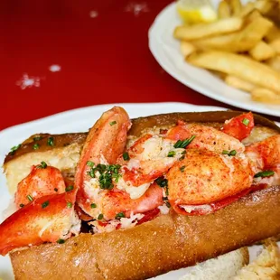 hot lobster roll