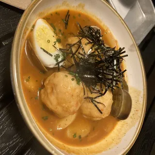 KOREAN RICE CAKE SHRIMPBALL SOUP