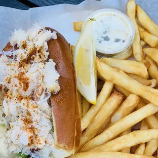 DUNGENESS CRAB ROLL