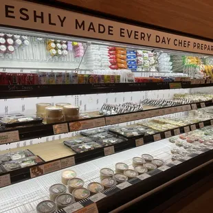 Good selection of bento boxes &amp; grab/go premade foods.