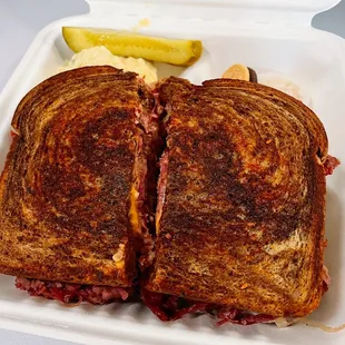 Market House Grilled Reuben