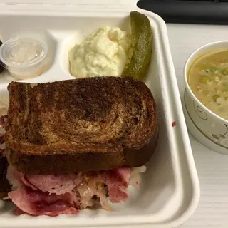 Split Pea Soup with Smoked Pastrami