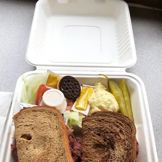 1/2 Corned Beef Sandwich