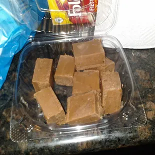 They sell good fudge!