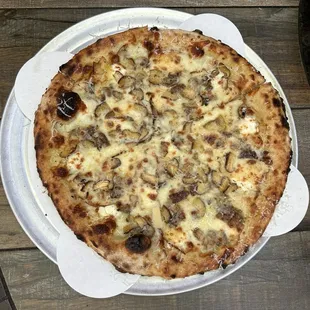Fungi Bianco Pizza
