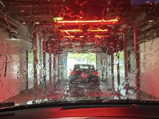 Hurricane Express Wash