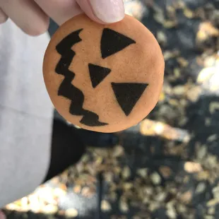 Halloween macaron!