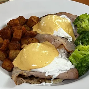 Braised Beef Eggs Benedict