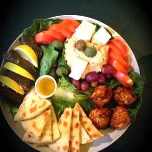 Crab balls, Hummus, Feta, Olives, tomatoes