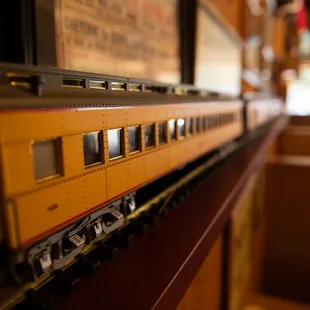 sushi and sashimi, interior