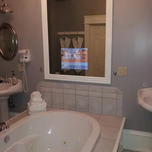 Bathroom in Royal Executive Suite.