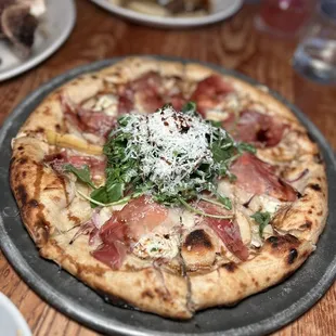 Prosciutto & Arugula Pizza