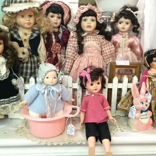 ...and cute dolls.