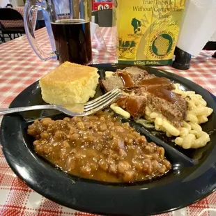 Mac and brisket meal &amp; a Rowland&apos;s Calumet Amber + tax &amp; tip ~$20