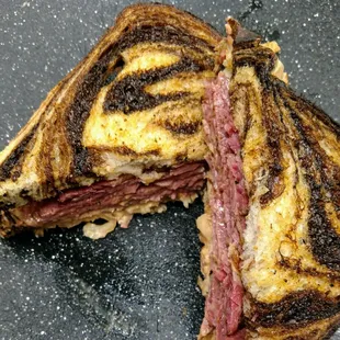 Pastrami Reuben