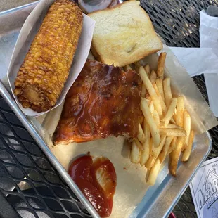 Ribs lunch with corn &amp; fries