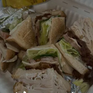 Turkey club with potato chips