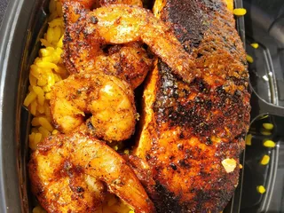 Round The Way Eatery