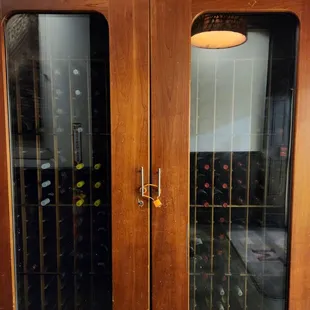 Wine case