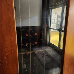 Wine case