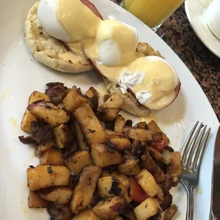 Classic Eggs Benedict