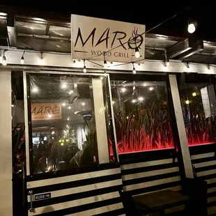 the outside of the restaurant