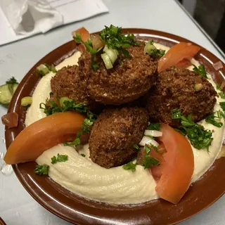 Hummus B-Tahini and Falafel