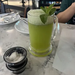 Lemon mint smoothie