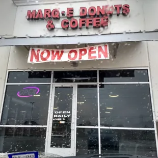 he front of marq&apos;e donuts and coffee