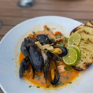 Seafood Cioppino