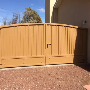 Metal Gate
