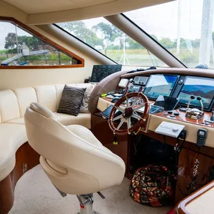 Luxury Private Yacht Charter, Date Night, Sunset, Dinner, Brunch, SF Bay, Proposal, Birthday, Anniversary, Fireworks, Airshow, New Years Eve