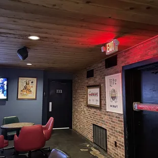 a bar with a red light