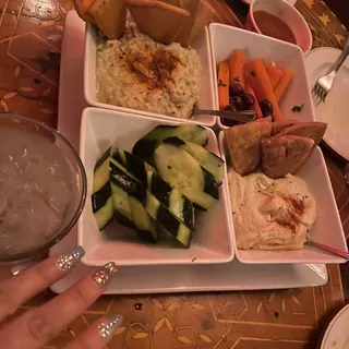 Hummus with Bread