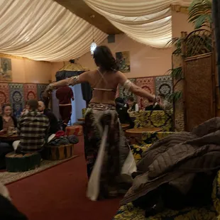 Live belly dancing!